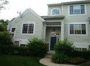 58 New Haven Dr, Cary, IL 60013