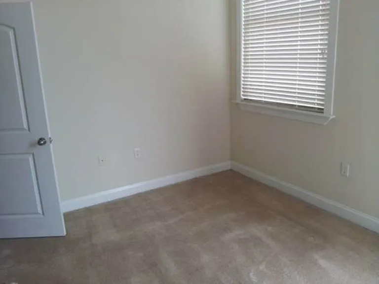 Eagle Mill Apartments — Photo 27