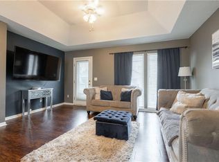 12480 Charlotte St, Kansas City, MO 64146