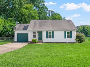 942 Princeton Dr, Clarksville, TN 37042