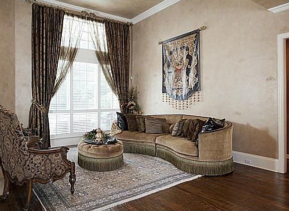 4th image of 5219 Scarborough Ln