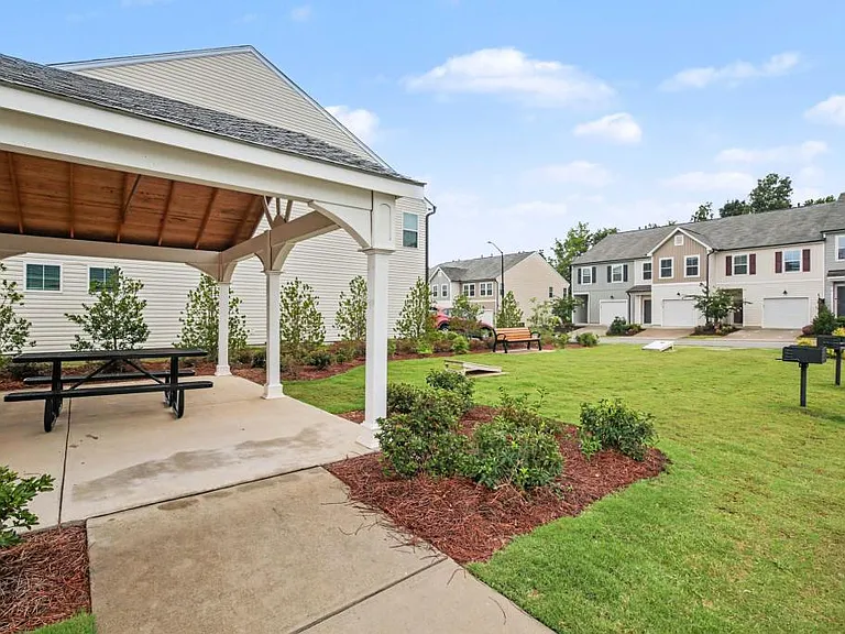 909 Falls Grove Trl — Photo 23