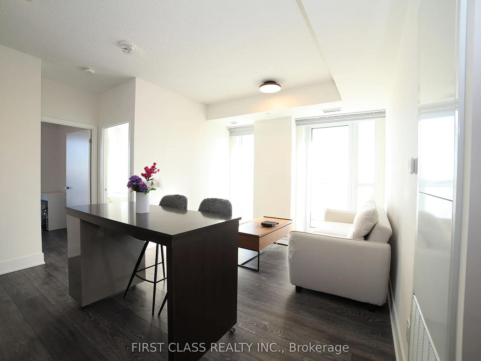2 bed, $2,500 — Photo 2