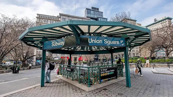 Rented by Douglas Elliman | media 11