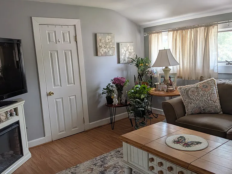 6 Tolland Rd #2 — Photo 4