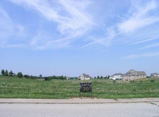 9109 Avebury Ct, Columbia, IL 62236