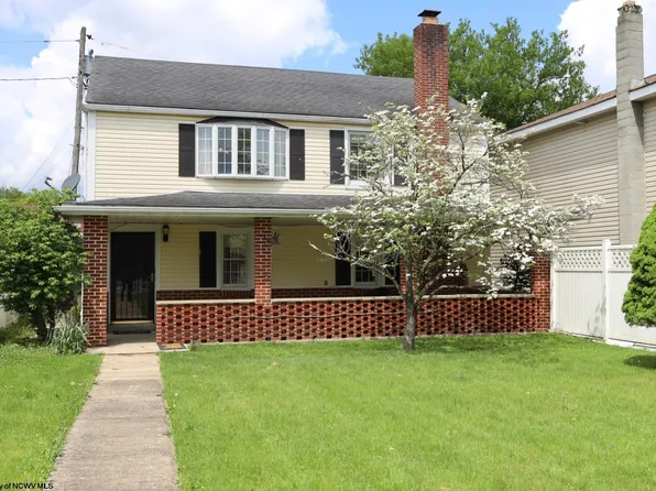 1310.5 S Henry Ave, Elkins, WV 26241