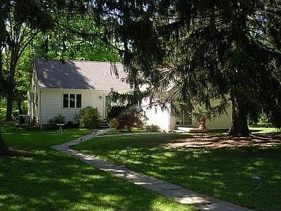 2nd image of 731 Chimney Rock Rd