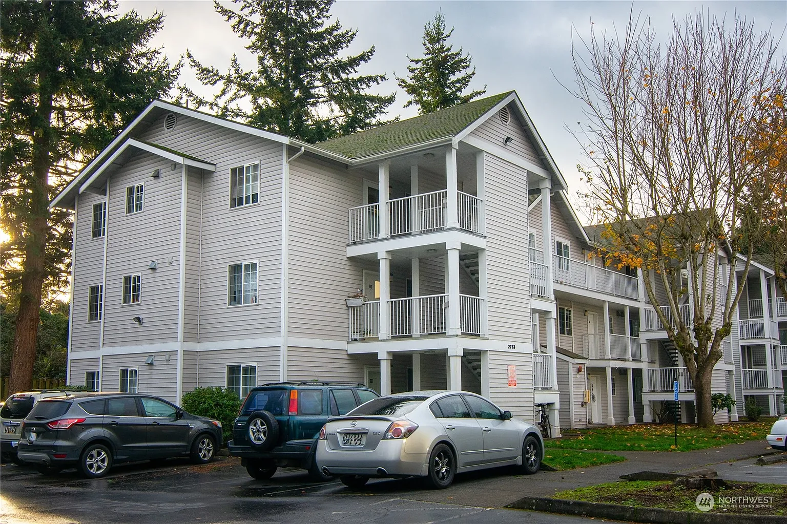 2713 W Maplewood Avenue #210 photo 1
