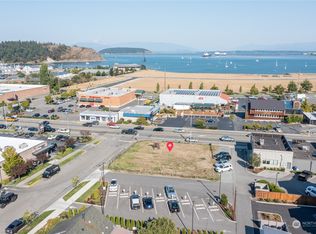 1808 Commercial Ave, Anacortes, WA