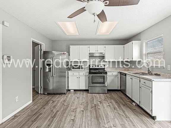 4th image of 6208 Selago Dr