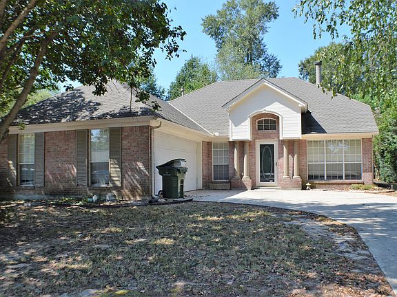 Front of 1006 Autumn Ridge