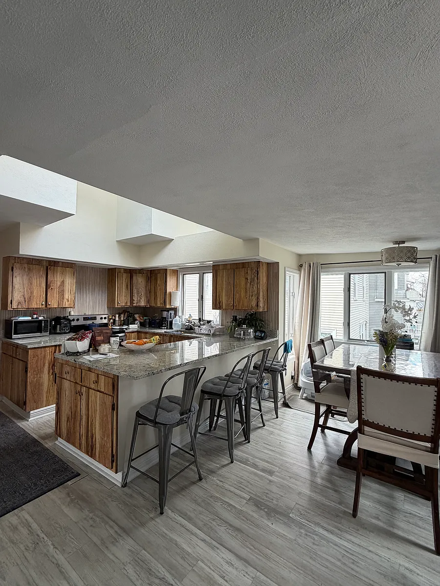 Building Photo - 26 Clay Ave #2