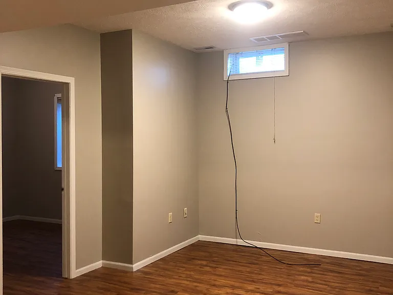 204 E 4th St #210 — Photo 10