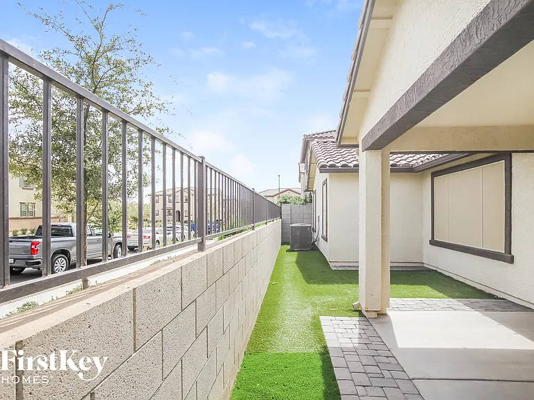 16570 W Sierra St — Photo 15
