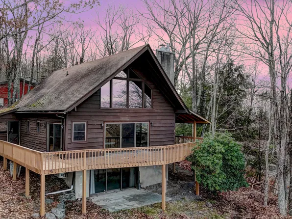 211 Paper Birch S, Tafton, PA 18464