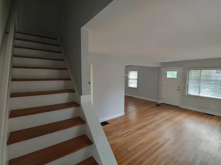 319 Loveman Ave — Photo 5