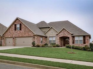 8255 La Scala Ave, Springdale, AR 72762