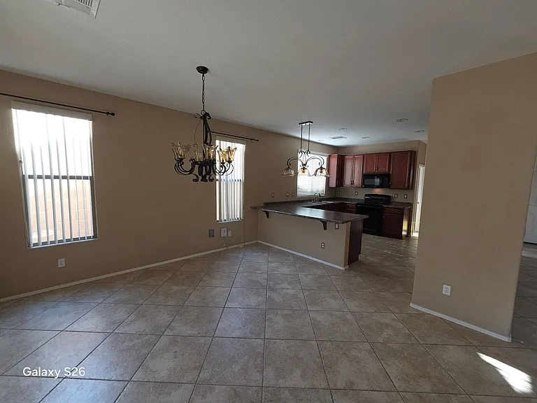 21091 E Munoz St — Photo 19