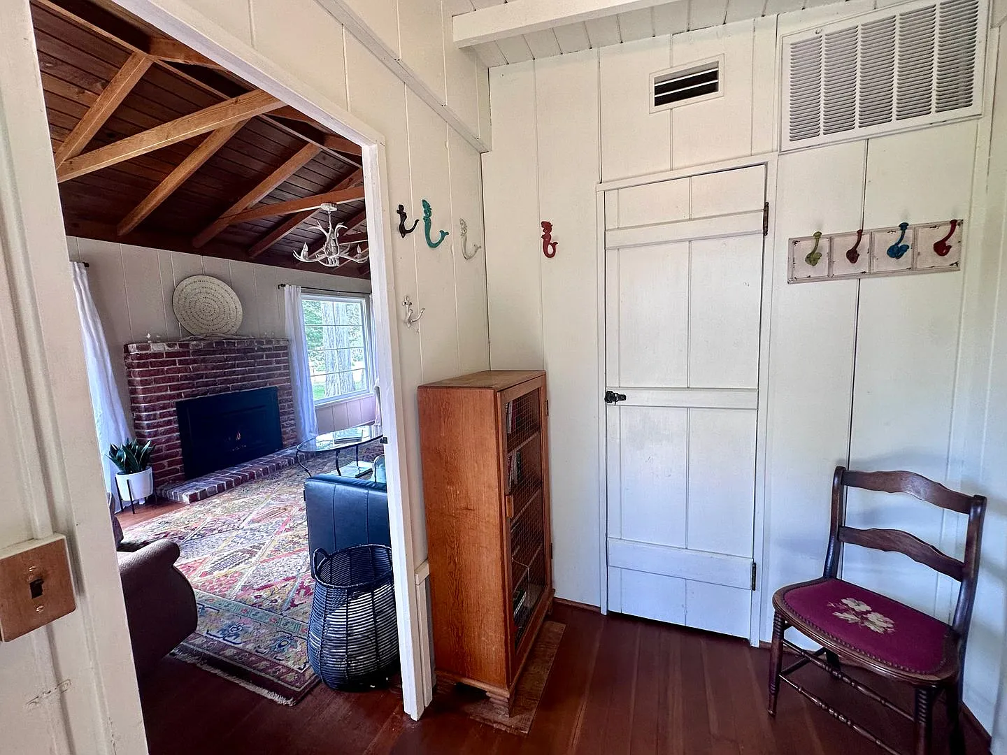 Idyllic Fully Furnished Cottage in Asilomar Dunes Available Monthly — Photo 4