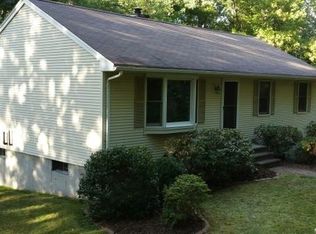 423 Sugar Hill Rd, Tolland, CT 06084