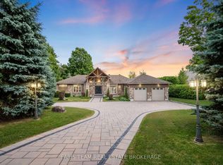 219 Champlain Rd, Penetanguishene, ON L9M1S2