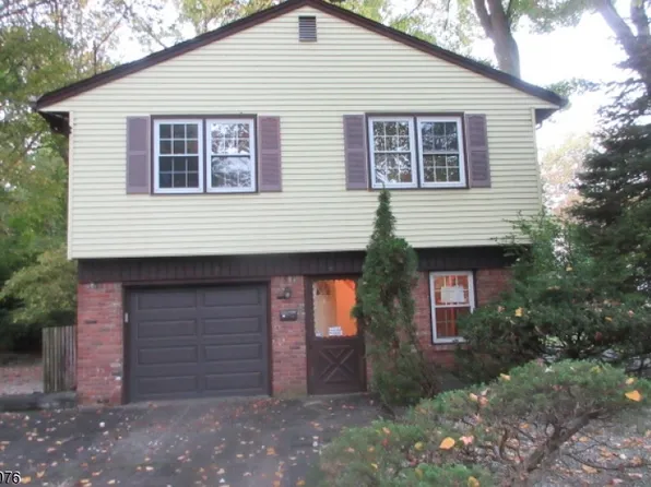 170 Stelling Ave, Maywood Boro, NJ 07607