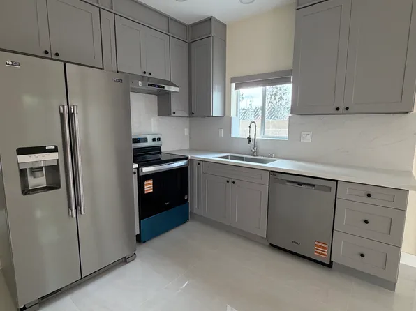 8171 Jade Coast Rd, San Diego, CA 92126