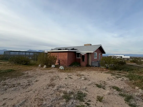 2454 W Catalina Ln, Ridgecrest, CA 93555