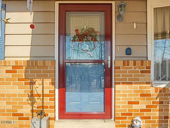 5th image of 1045 Showers Rd