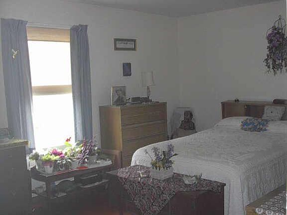 5th image of 1282 E Highpointe Blvd