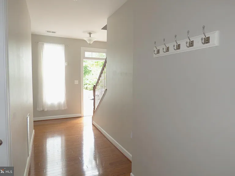 1604 Kinnaird Ter NE — Photo 35