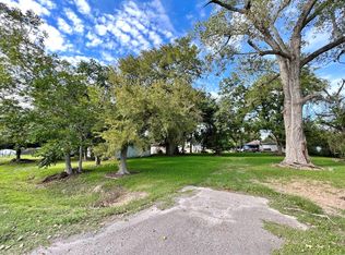 6522 Highway 6, Hitchcock, TX 77563