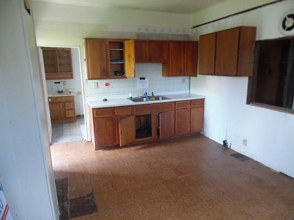 4th image of 303 S Tyler St #Stw1-p6