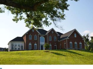 10 Scaleby Ln, West Chester, PA 19382