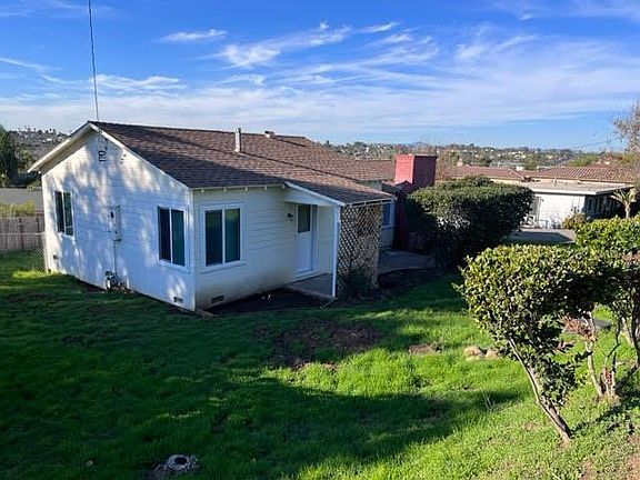 3rd image of 314 Plymouth Dr