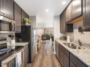 2957 Vineyards Pkwy APT 3, Branson, MO 65616