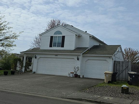2nd image of 2284 Waterford St SE