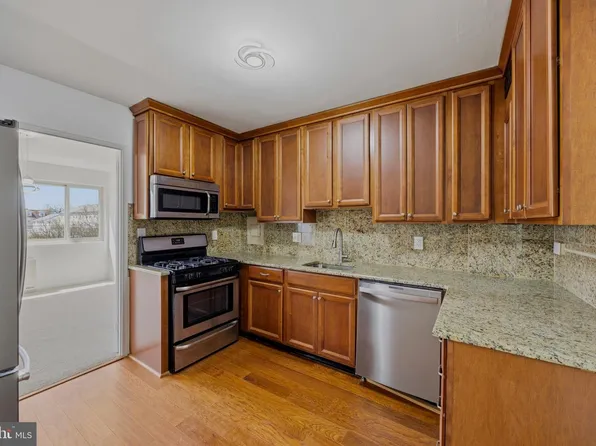 7121 Park Heights Ave Unit 206, Baltimore, MD 21215