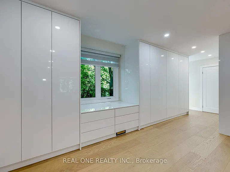 814 Calder Rd — Photo 18