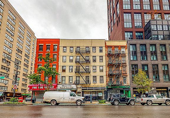 4th image of 947 1st Ave APT 6