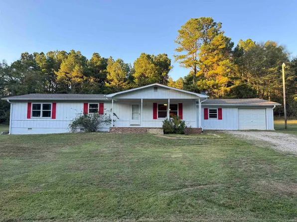 2215 Gin Pond Dr, Saulsbury, TN 38067