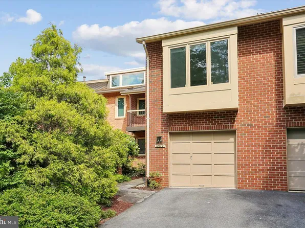 10719 Gloxinia Dr, Rockville, MD 20852