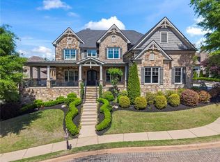 490 Belada Blvd, Sandy Springs, GA 30342