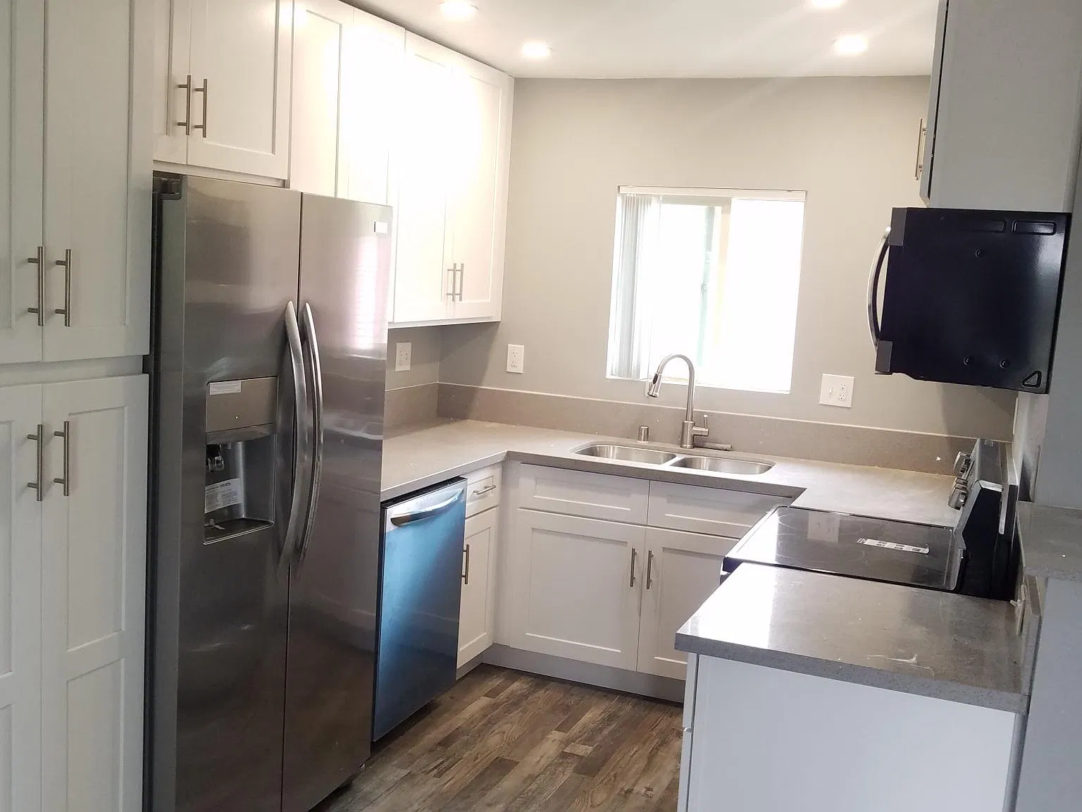 1 bed, 600 sqft, $2,200 — Photo 3