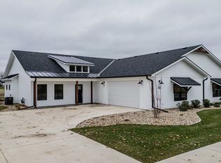 1015 S 6th St #1, Princeton, IL