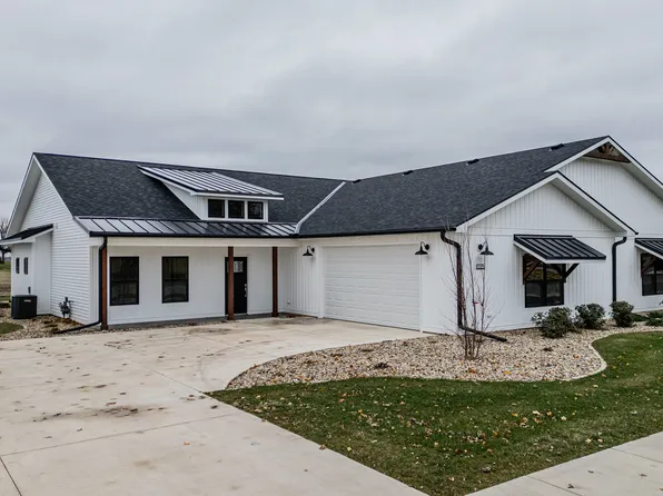 1015 S 6th St #1, Princeton, IL 61356