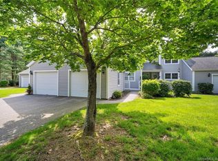 303 Winslow Dr #303, Watertown, CT 06795
