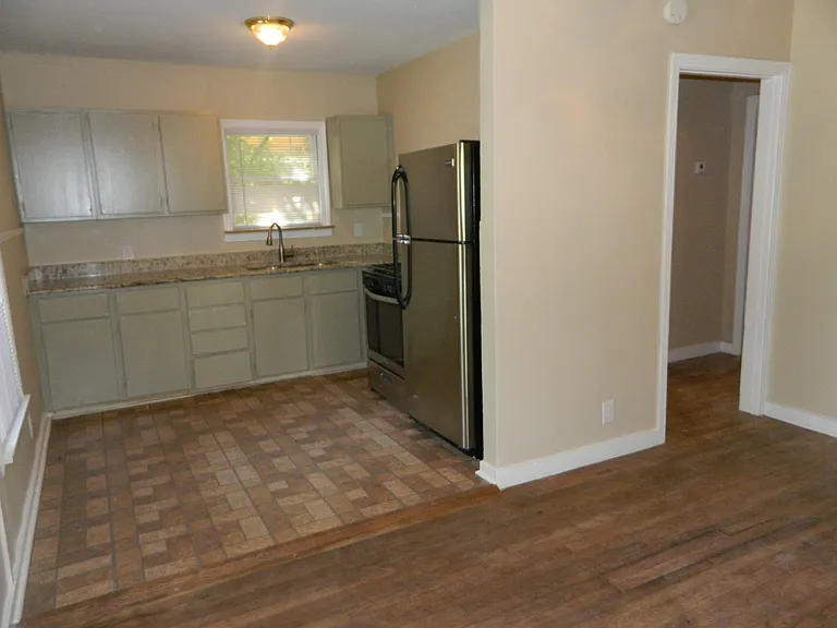 4501 Lareina Dr — Photo 9