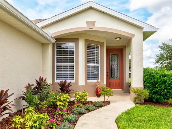 27119 Nostalgia Dr, Leesburg, FL 34748